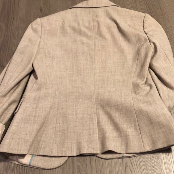 Beige suit jacket - Picture 7 of 7